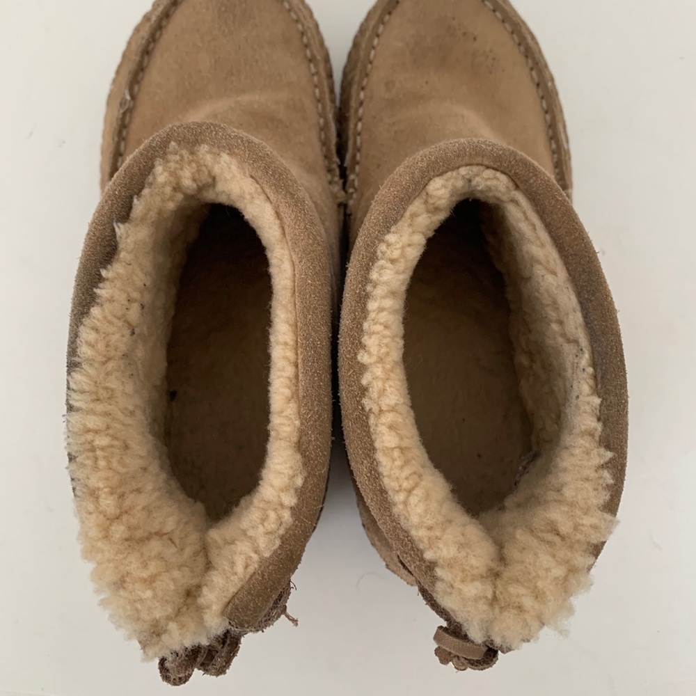 Tory Burch suede mocassin booties size 7. - Picture 8 of 14